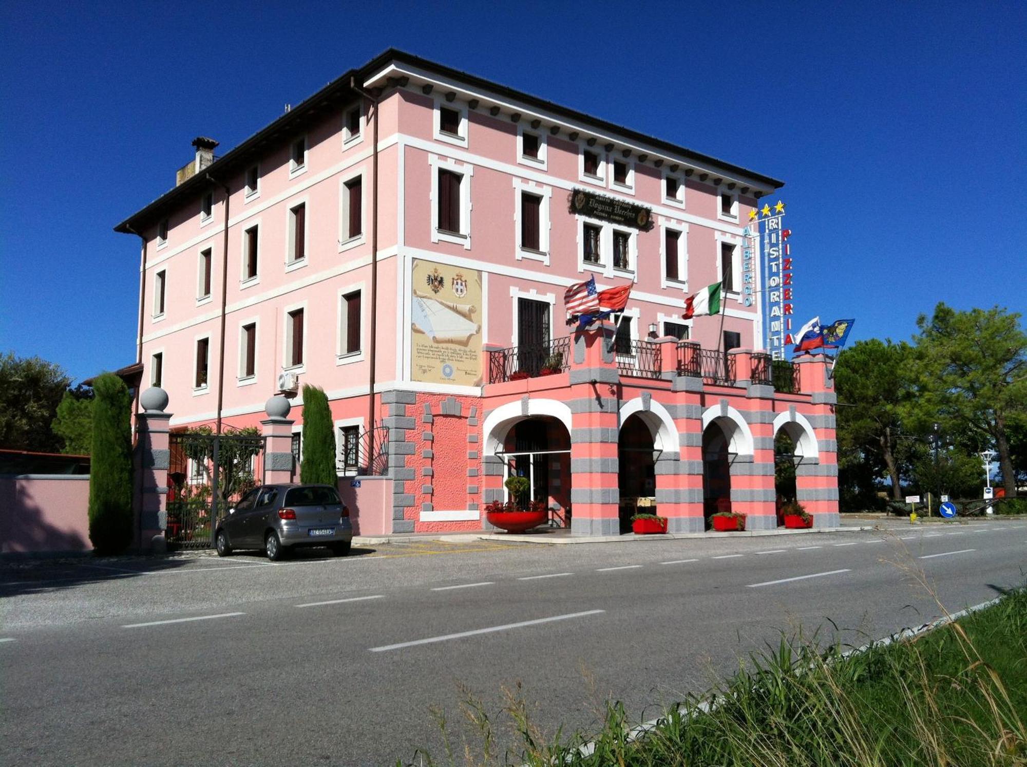 Dogana Vecchia - Hotel & Residence B&B Ristorante & Pizzeria Trivignano Udinese Exterior foto